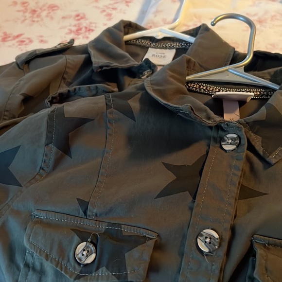 Knox Rose army green star shirts, size small - Picture 4 of 4